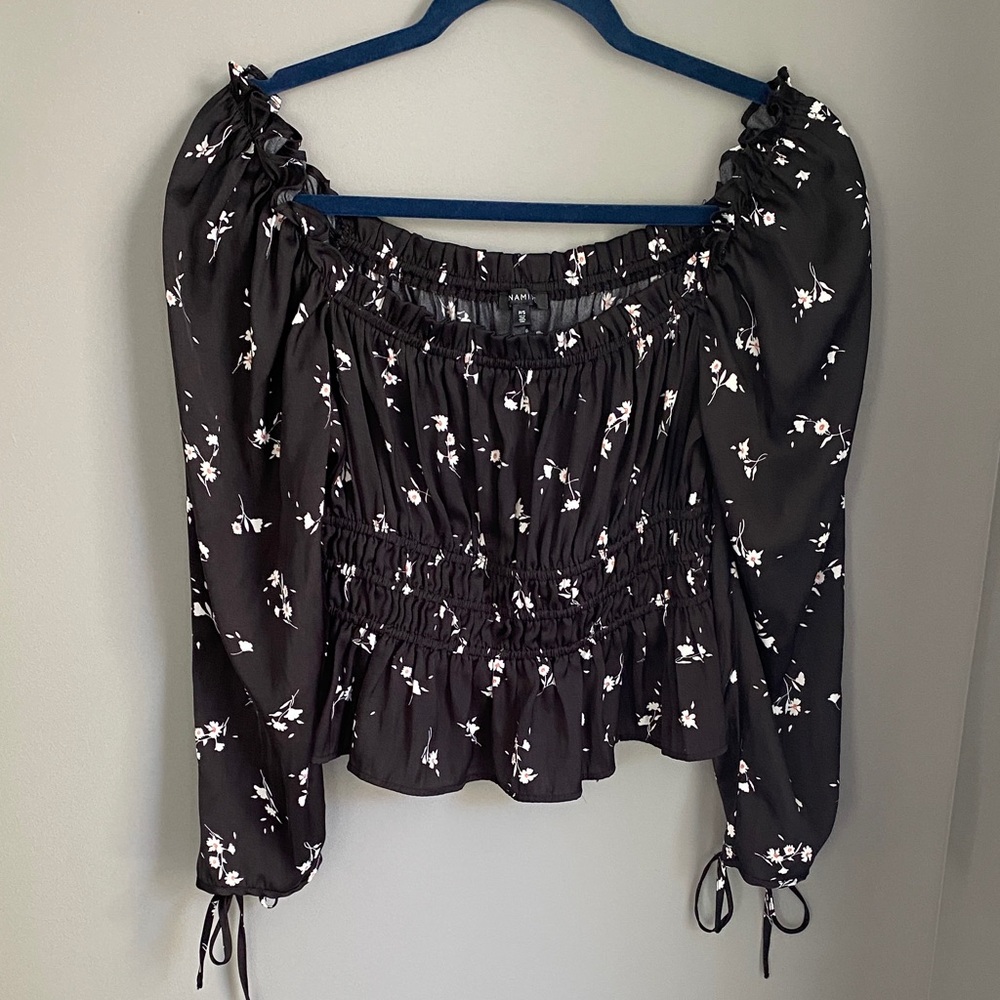 105. Dynamite Floral Black Top